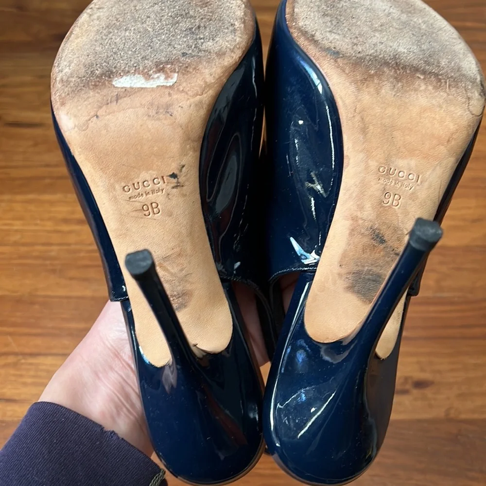 Gucci Navy Patent Leather Slingback Heels 9 - Picture 10 of 10